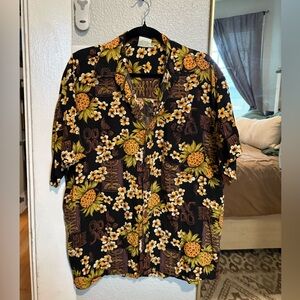 Vintage Men's Black Floral Hawaiian Shirt